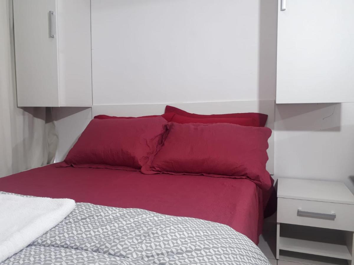 Studio Central Proximo A Faculdade E Rodoviaria Куритиба Екстериор снимка